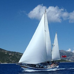 Sailing With Mike and Lesley Bequia - Nauticfan the maritime portal